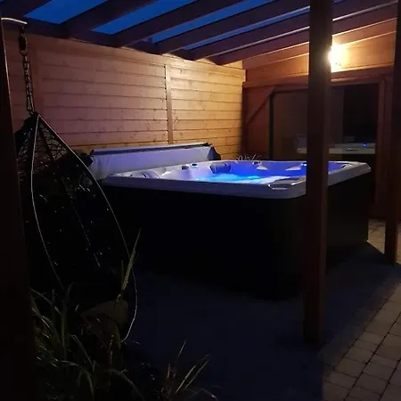 Flauta Caloroczne Z Prywatna Balia, Sauna I Jacuzzi *