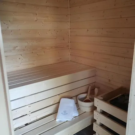 بيت للعطل Flauta Caloroczne Z Prywatna Balia, Sauna I Jacuzzi