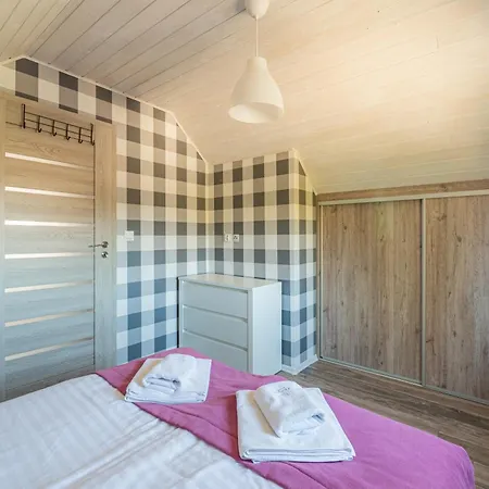 Flauta Caloroczne Z Prywatna Balia, Sauna I Jacuzzi Ferienhaus Sianożęty