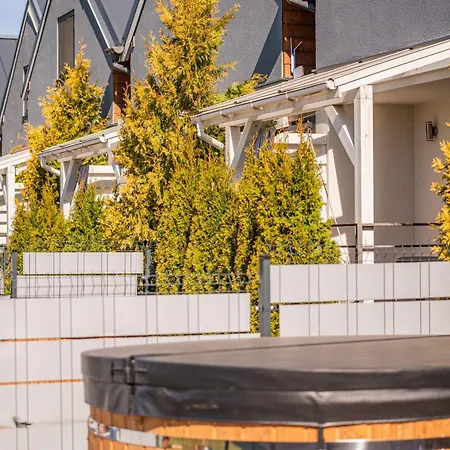 Flauta Caloroczne Z Prywatna Balia, Sauna I Jacuzzi سيانوزيتي