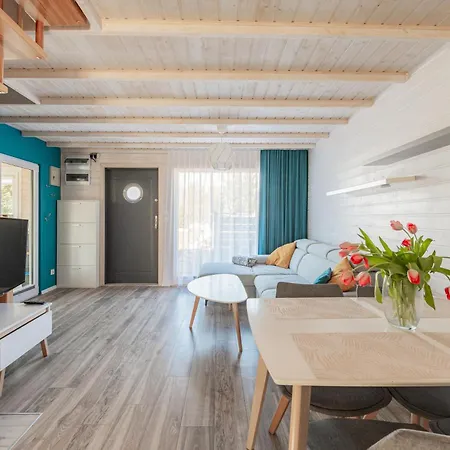 Flauta Caloroczne Z Prywatna Balia, Sauna I Jacuzzi Ferienhaus Sianożęty