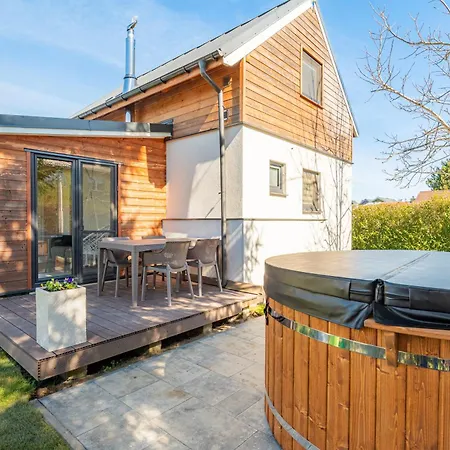 Holiday home Flauta Caloroczne Z Prywatna Balia, Sauna I Jacuzzi *