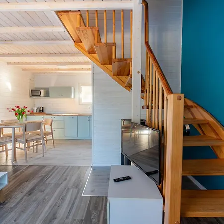 Flauta Caloroczne Z Prywatna Balia, Sauna I Jacuzzi Ferienhaus