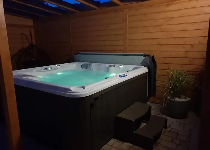 Flauta Caloroczne Z Prywatna Balia, Sauna I Jacuzzi *