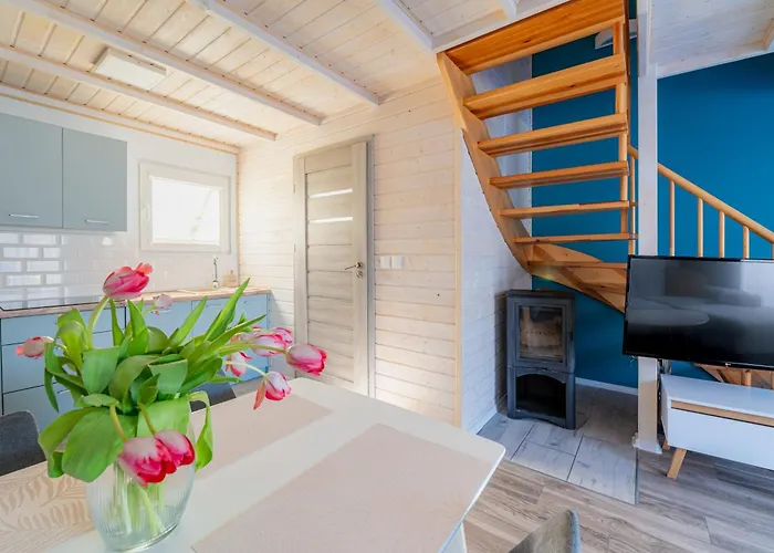 Prázdninový dům Flauta Caloroczne Z Prywatna Balia, Sauna I Jacuzzi *